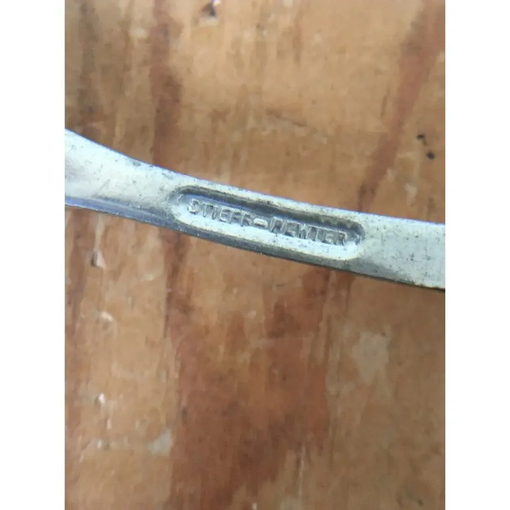 Vintage Stieff Pewter Antique Colonial Williamsburg Small Salt Baby Spoon 4.25